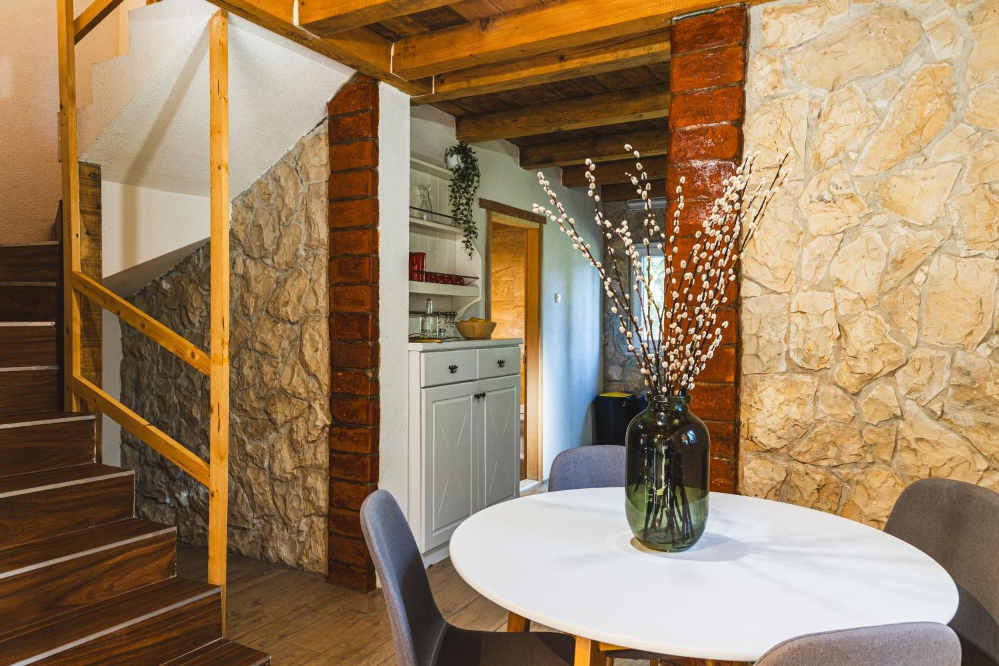 Country House Uros In Nature With Pool Lovorno Екстер'єр фото