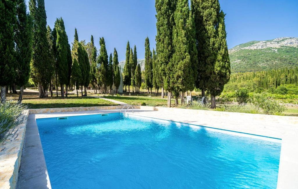 Country House Uros In Nature With Pool Lovorno Екстер'єр фото